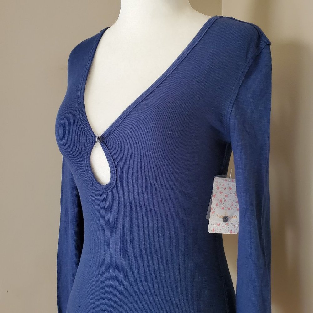 Free People Tate Keyhole Blue Layering Top XS NWT - Picture 10 of 16
